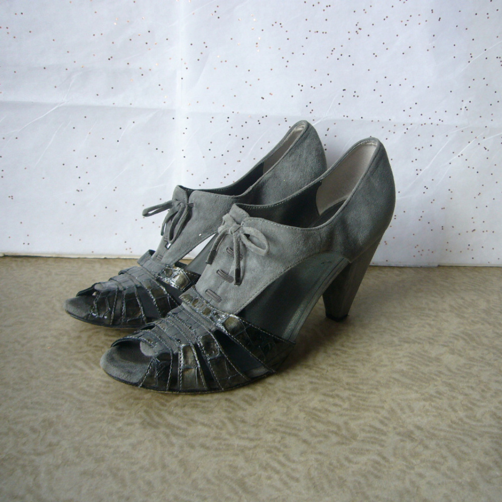 Van Eli Gray Suede Croc Lace up D'orsay Peep toe Pump 9.5 Office Siren Workwear